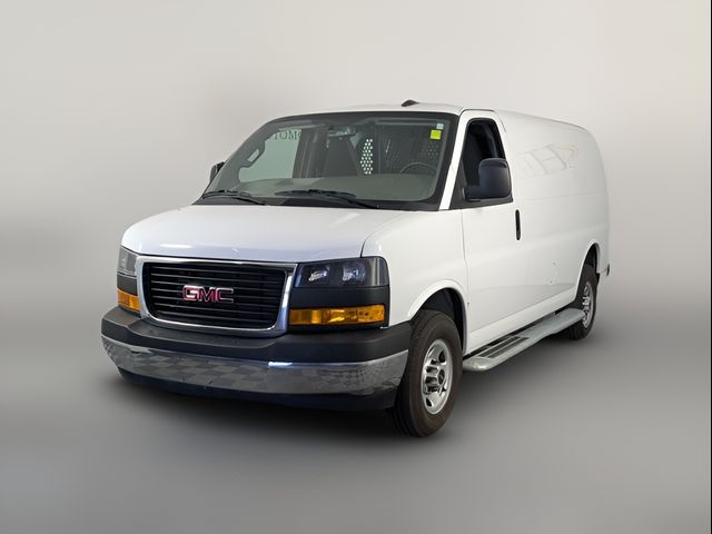 2024 GMC Savana Base