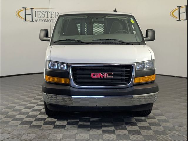 2024 GMC Savana Base