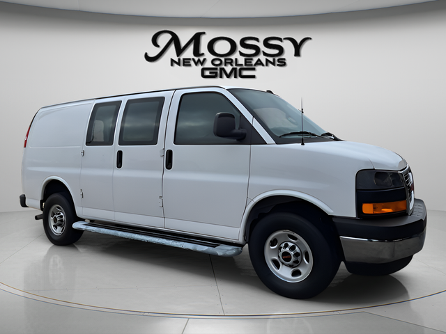 2024 GMC Savana Base