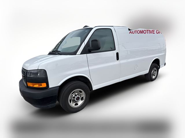 2024 GMC Savana Base