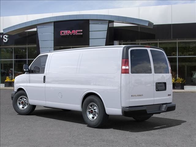 2024 GMC Savana Base