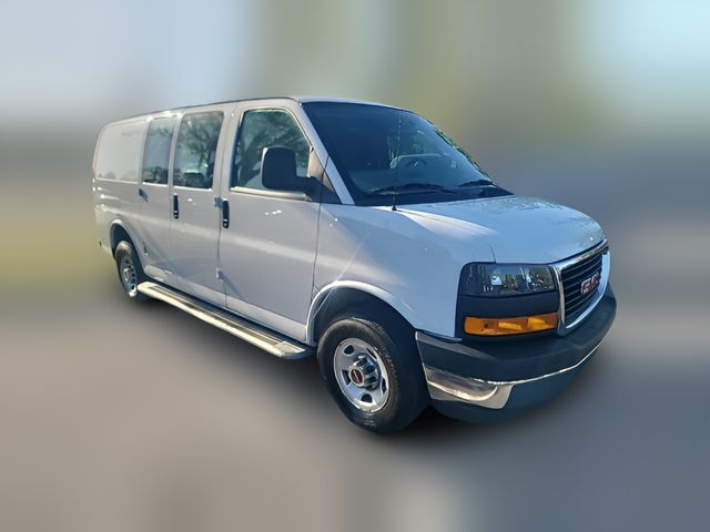 2024 GMC Savana Base