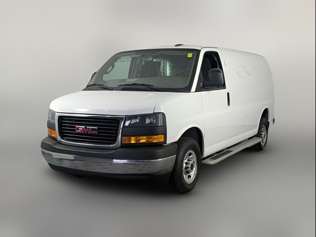 2024 GMC Savana Base