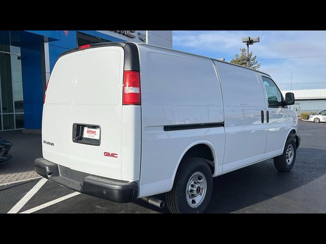 2024 GMC Savana Base