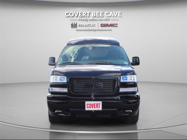 2024 GMC Savana Base