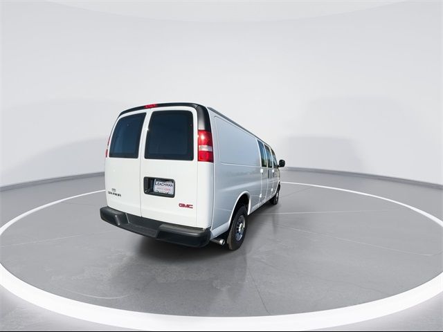 2024 GMC Savana Base