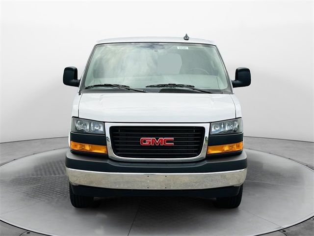 2024 GMC Savana Base