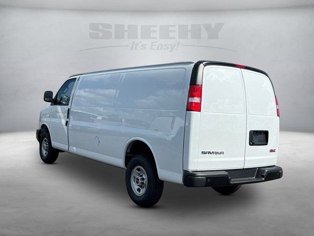 2024 GMC Savana Base