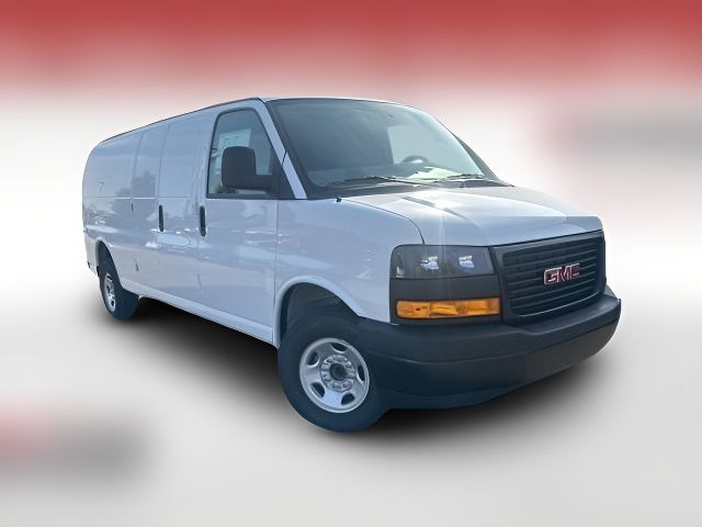 2024 GMC Savana Base