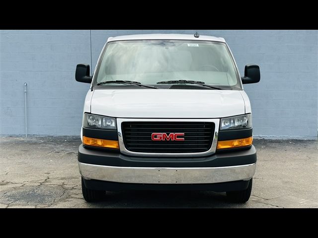 2024 GMC Savana Base