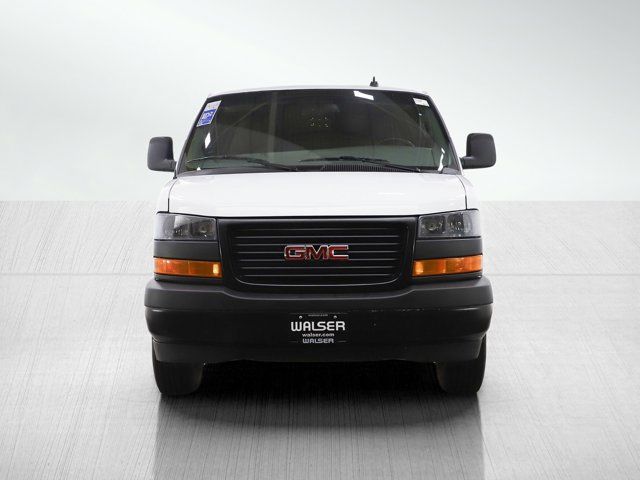 2024 GMC Savana Base