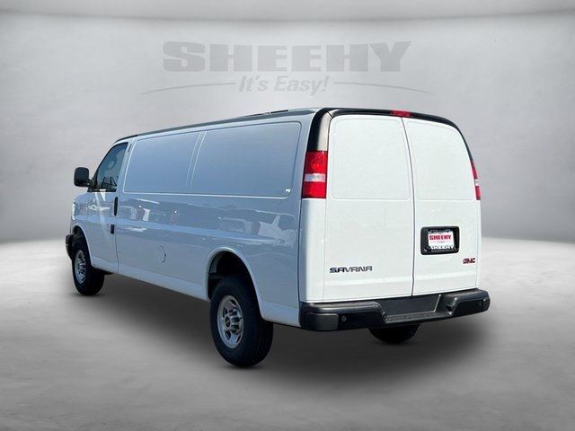 2024 GMC Savana Base