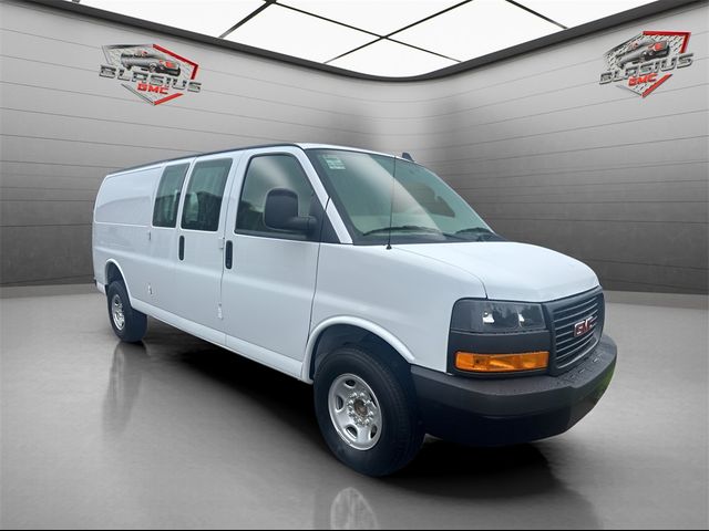 2024 GMC Savana Base