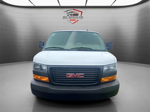 2024 GMC Savana Base