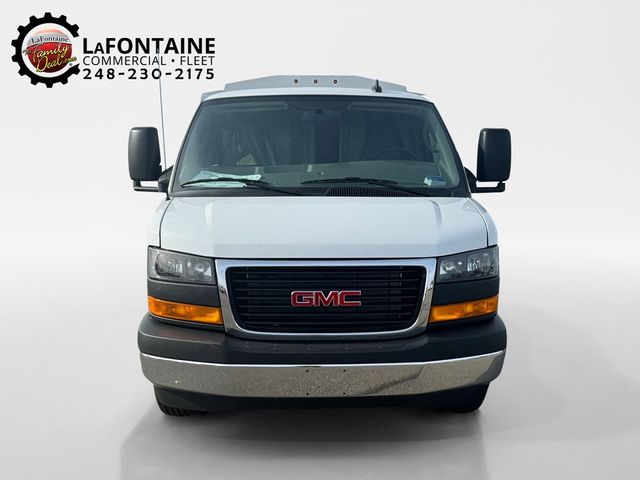 2024 GMC Savana Base