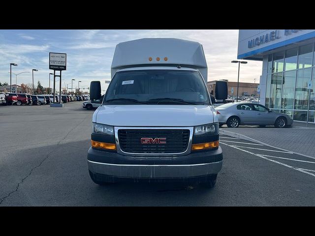 2024 GMC Savana Base