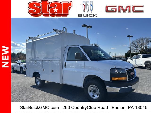 2024 GMC Savana Base