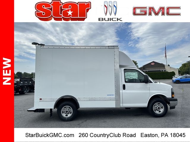 2024 GMC Savana Base