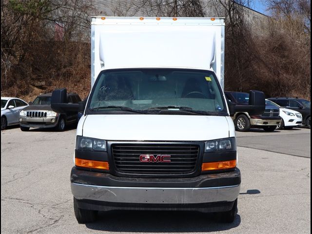 2024 GMC Savana Base