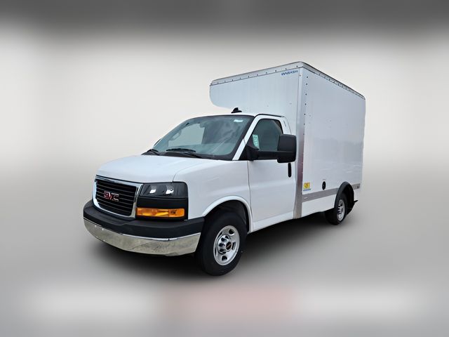 2024 GMC Savana Base