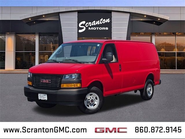 2024 GMC Savana Base