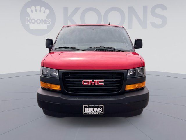 2024 GMC Savana Base