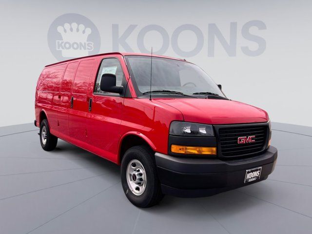 2024 GMC Savana Base