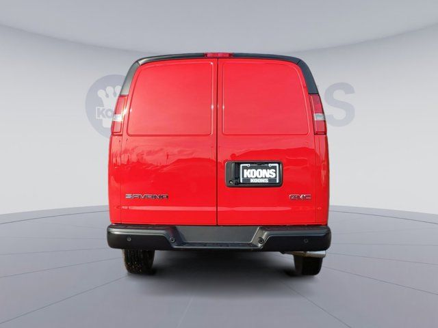 2024 GMC Savana Base