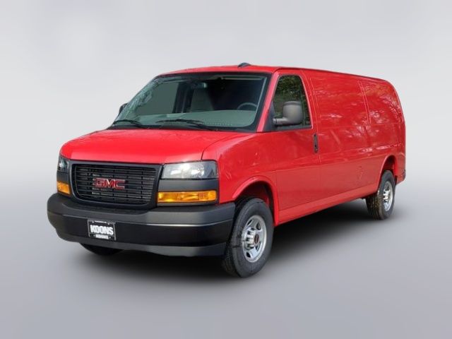 2024 GMC Savana Base