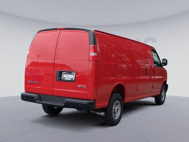 2024 GMC Savana Base