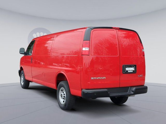 2024 GMC Savana Base