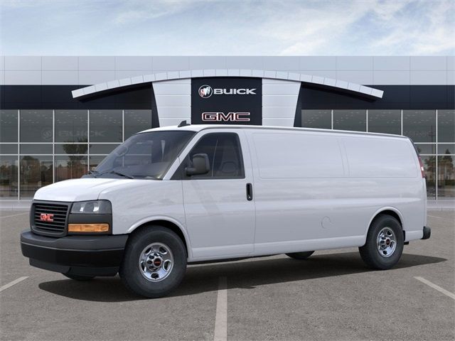 2024 GMC Savana Base