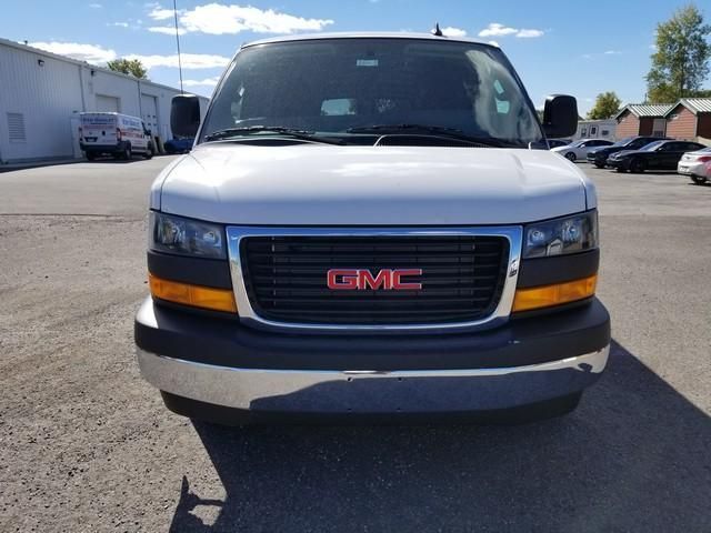 2024 GMC Savana Base