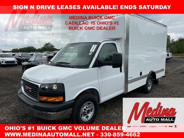 2024 GMC Savana Base