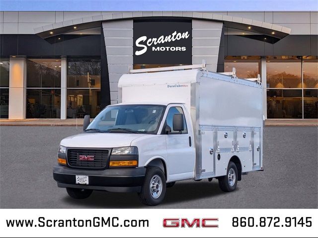 2024 GMC Savana Base