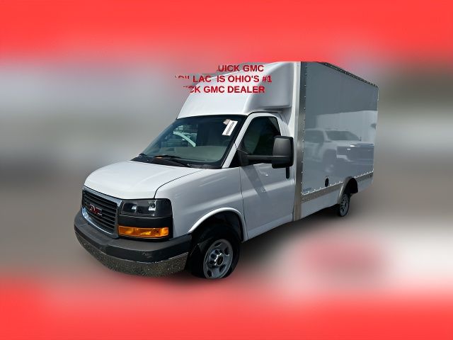 2024 GMC Savana Base