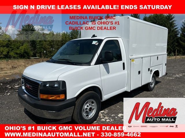 2024 GMC Savana Base