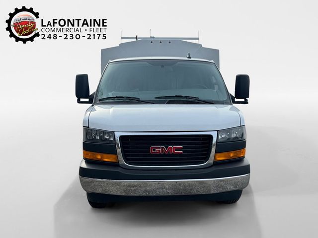 2024 GMC Savana Base