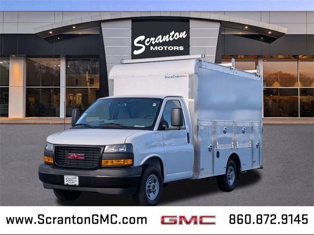 2024 GMC Savana Base