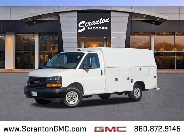 2024 GMC Savana Base