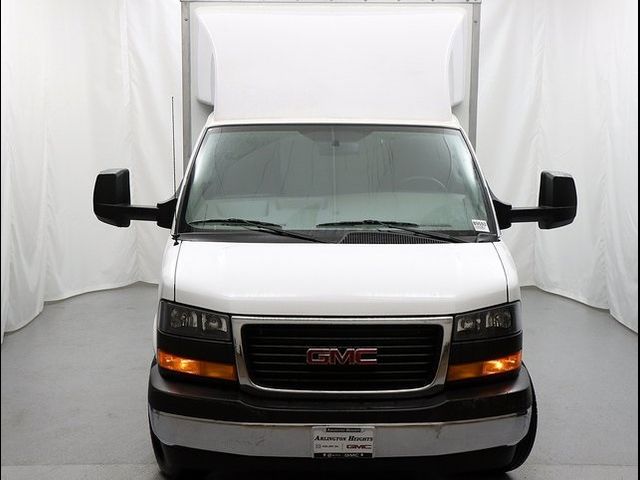 2024 GMC Savana Base