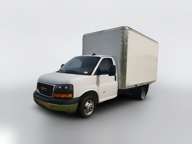 2024 GMC Savana Base