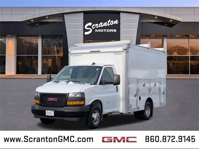 2024 GMC Savana Base