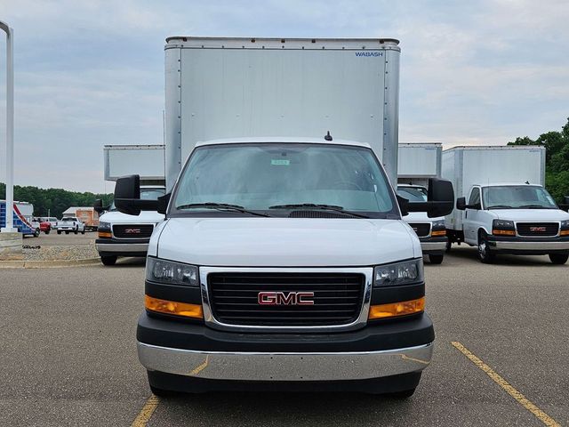 2024 GMC Savana Base