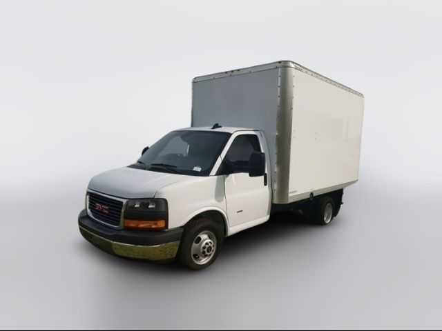 2024 GMC Savana Base