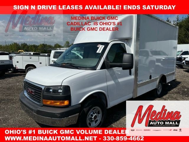 2024 GMC Savana Base