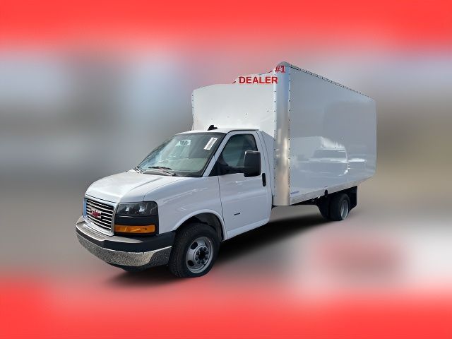 2024 GMC Savana Base