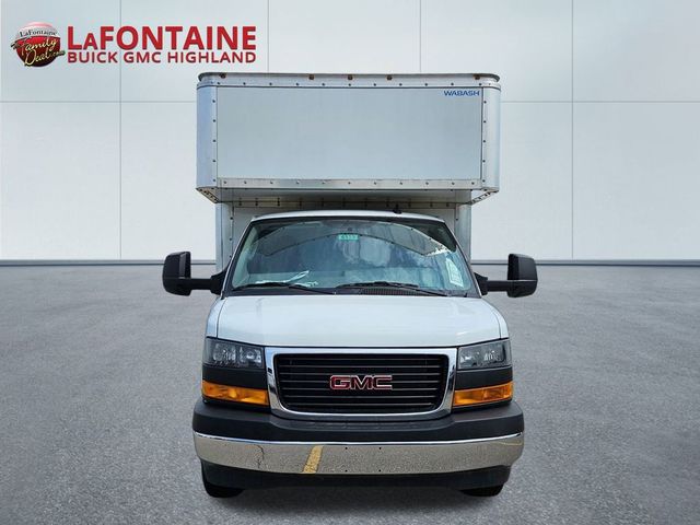 2024 GMC Savana Base