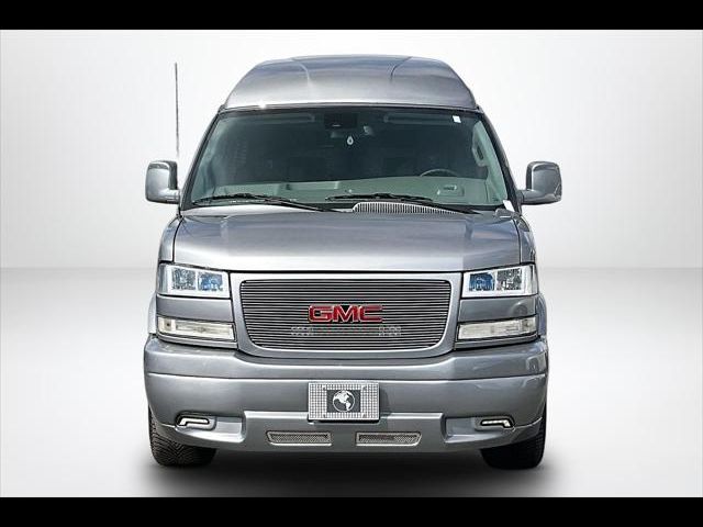 2024 GMC Savana Base