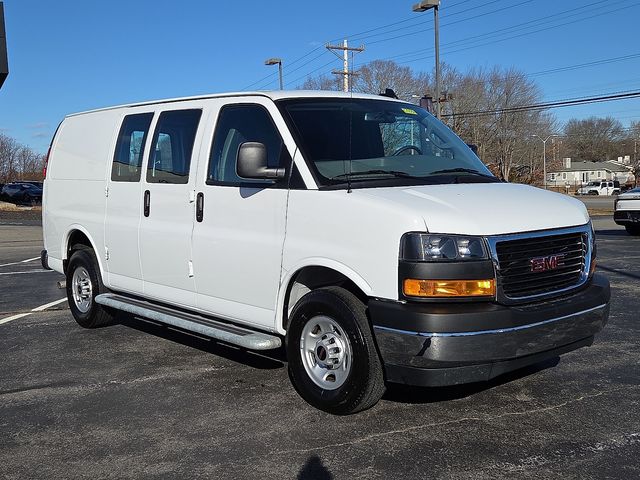 2024 GMC Savana Base